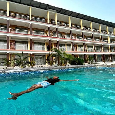 Royal Villa Beach Resort Govind Nagar Εξωτερικό φωτογραφία